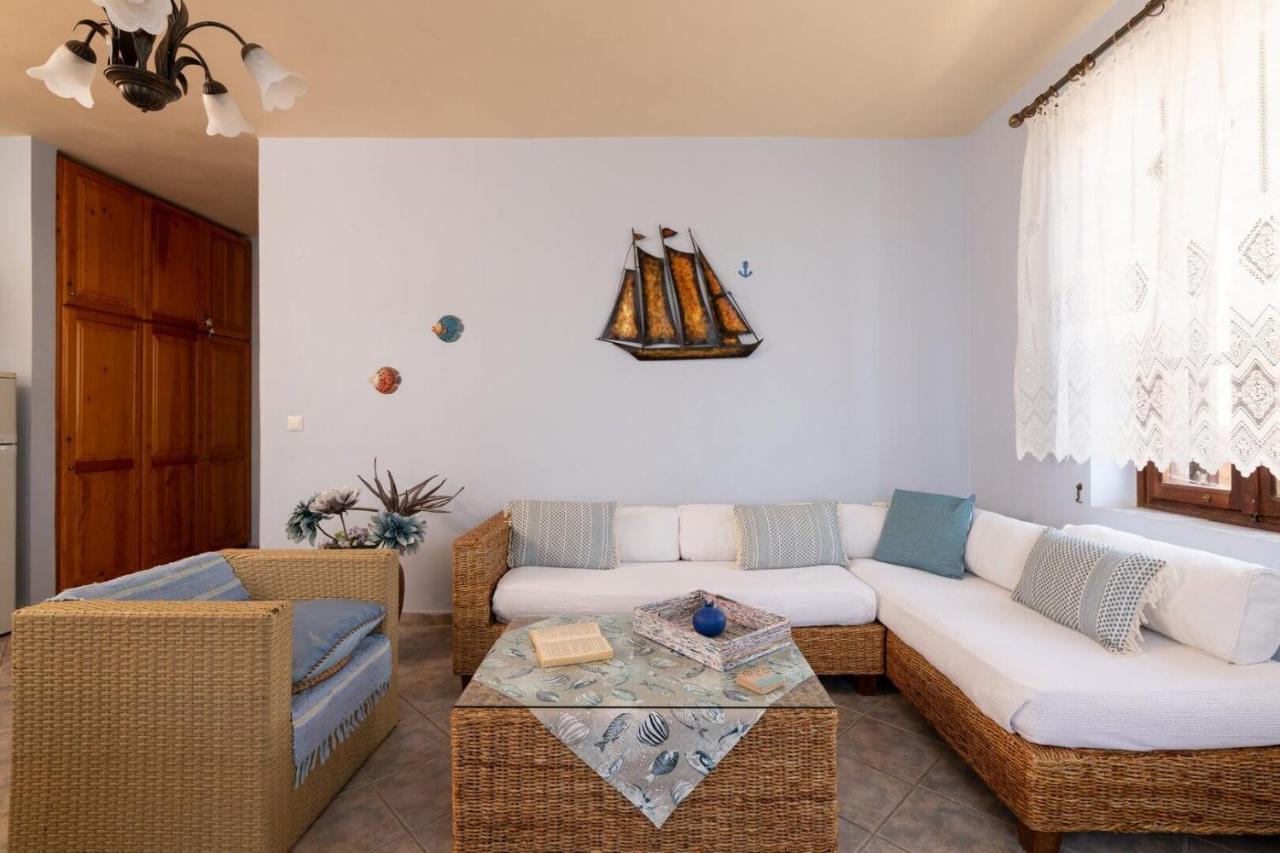 Villa Leleka Chalki Town Exterior foto